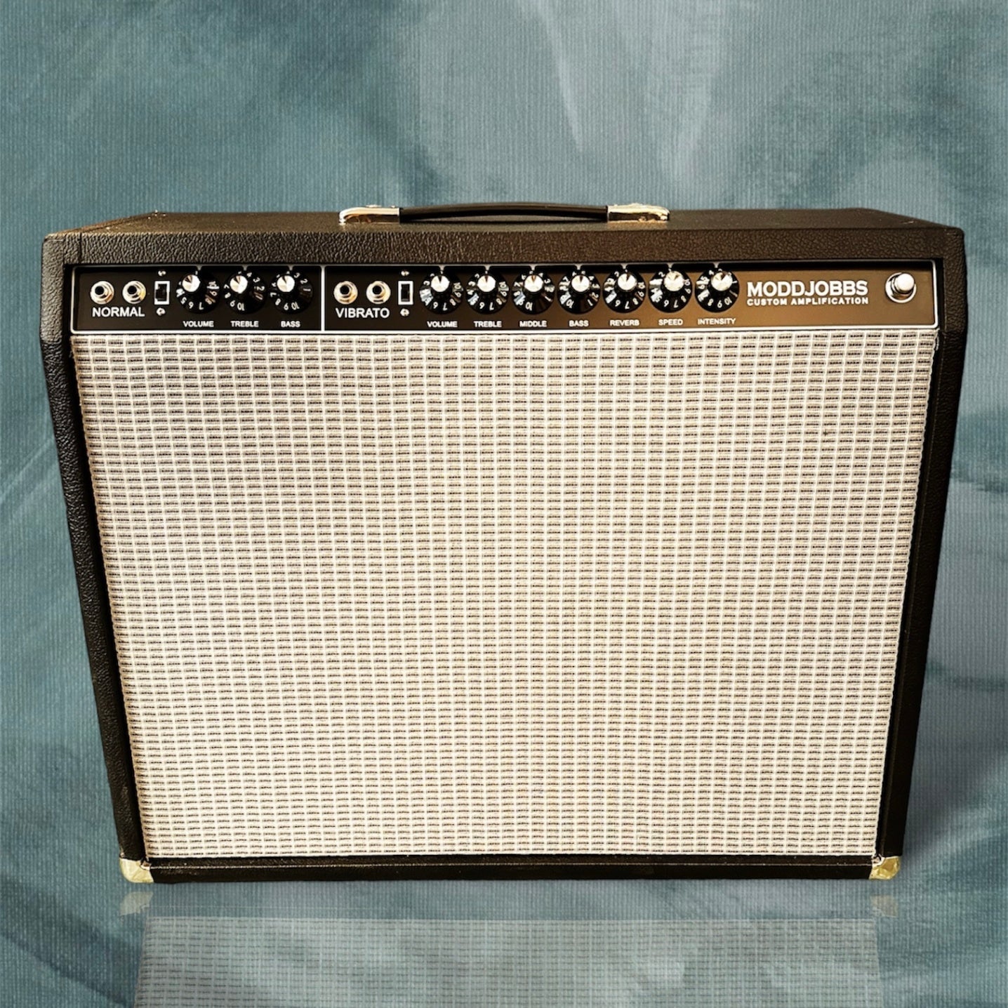 Moddjobbs AMB-4015